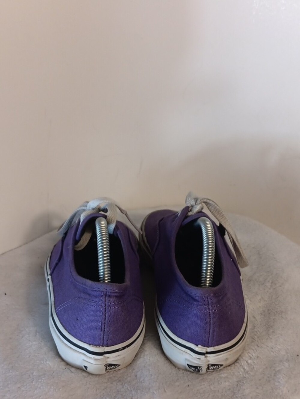 Vans Kids Low-Top Canvas Sneakers in Purple and White - Picture 3 of 6